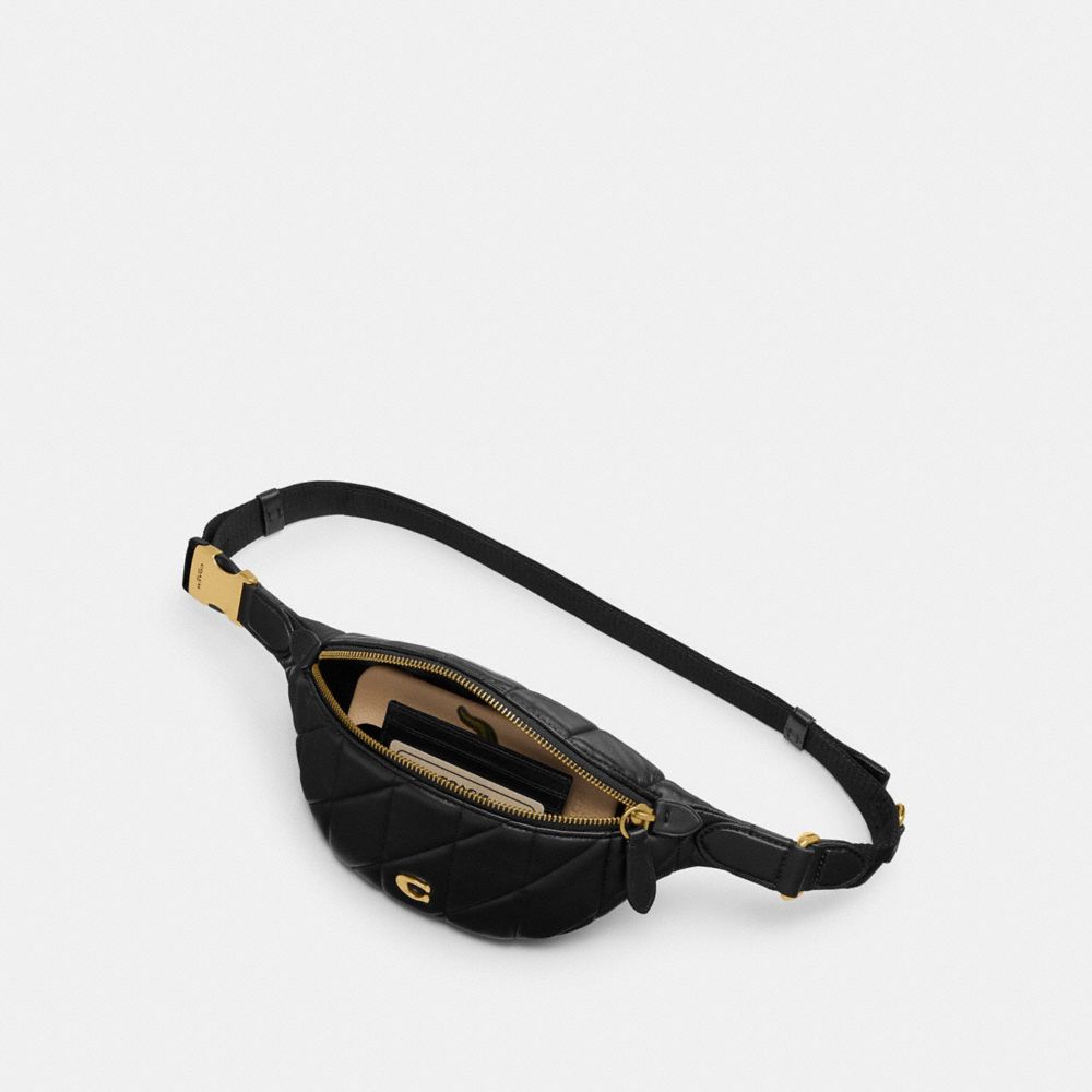 Riñonera Coach Essential Belt With Pillow Quilting Brass Mujer Negras | CL_CH47889